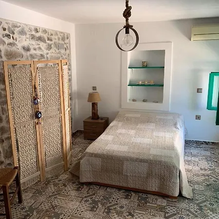 Art Stone House At Elounda